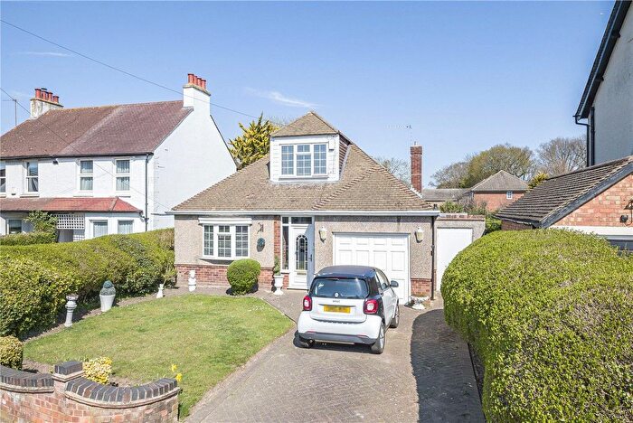 3 Bedroom Detached House For Sale In St. Johns Road, Petts Wood, Orpington, BR5