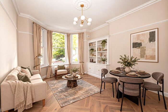 1 Bedroom Flat For Sale In Colville Terrace, Notting Hill, London, W11