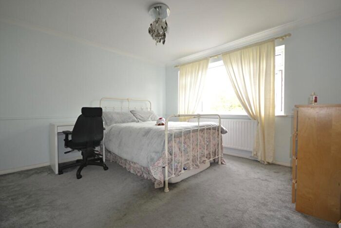 Studio To Rent In Links Way Beckenham, BR3