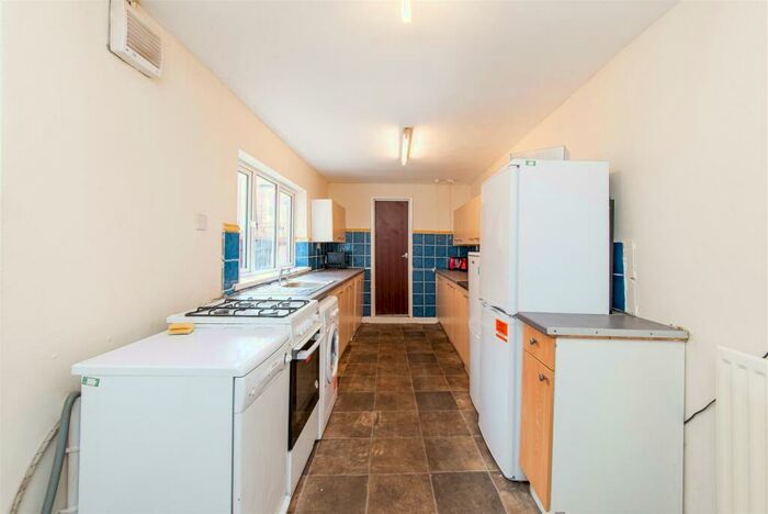 5 Bedroom Terraced House To Rent In Helmsley Road, Sandyford, Newcastle Upon Tyne, NE2