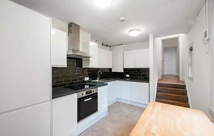 2 Bedroom Flat To Rent In Neasden Lane North, London, NW10