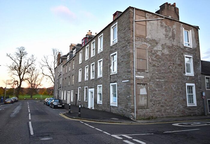 2 Bedroom Apartment To Rent In Barossa Place, Perth, Perthshire, PH1