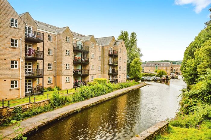 2 Bedroom Apartment To Rent In Chapel Lane, Sowerby Bridge, HX6