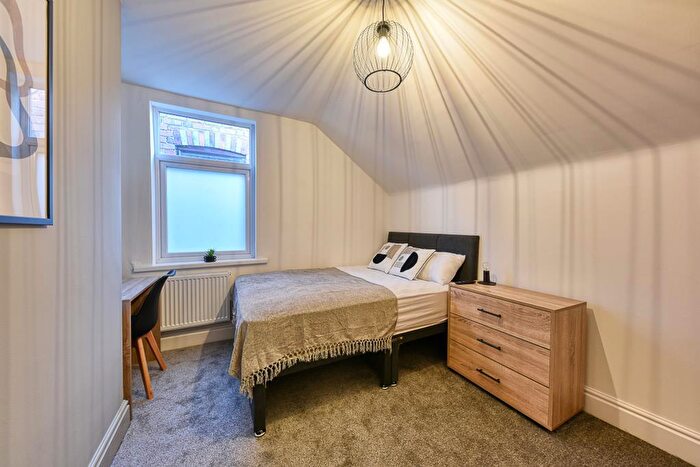1 Bedroom House To Rent In Chestnut Grove, Gedling, Nottingham, NG4