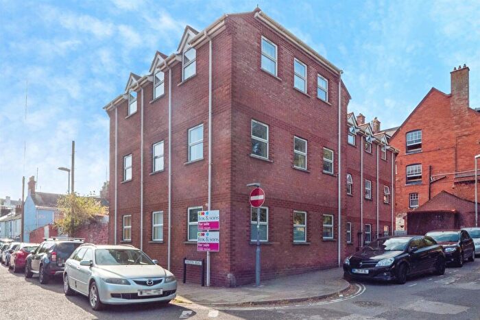 2 Bedroom Flat For Sale In Weston Road, Weymouth, DT4