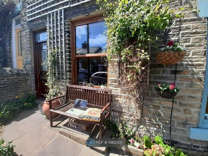 3 Bedroom Terraced House To Rent In Stannington View Road, Sheffield, S10