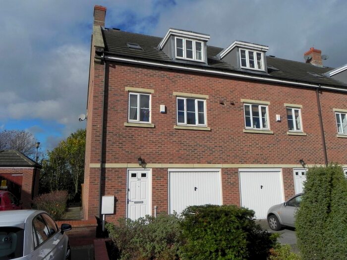 3 Bedroom Town House To Rent In Gilbert Boulevard, Arnold, NG5