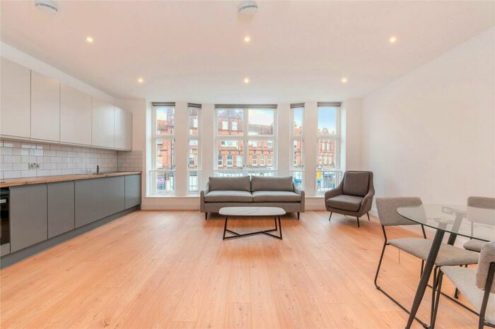 2 Bedroom Flat To Rent In Lee High Road, Canary Wharf, SE13