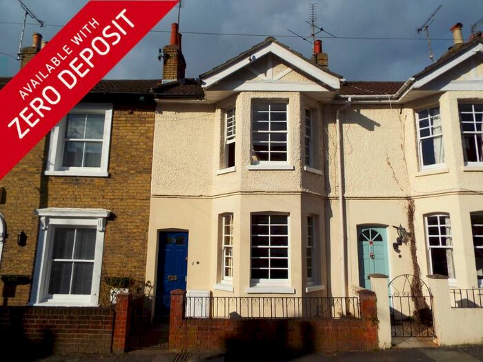 3 Bedroom House To Rent In Canton Street, Central, SO15