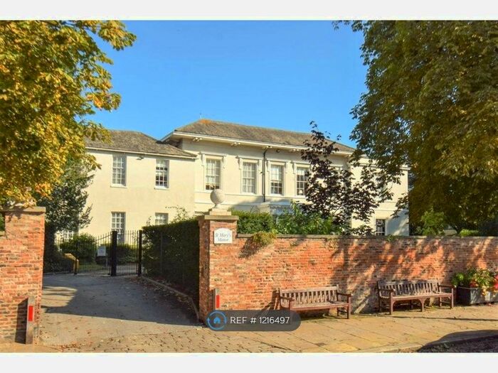 2 Bedroom Flat To Rent In North Bar Within, Beverley, HU17