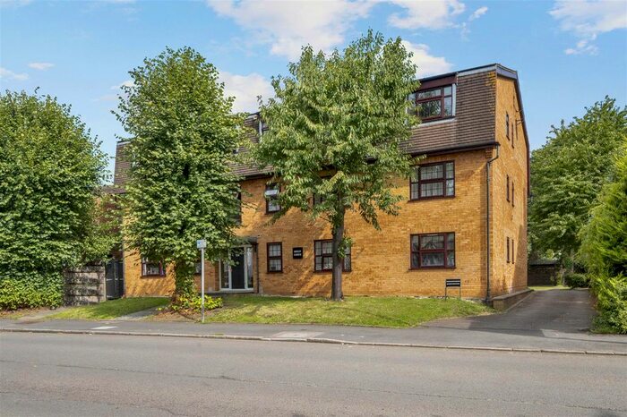 Studio For Sale In Coombe Lane, West Wimbledon, SW20