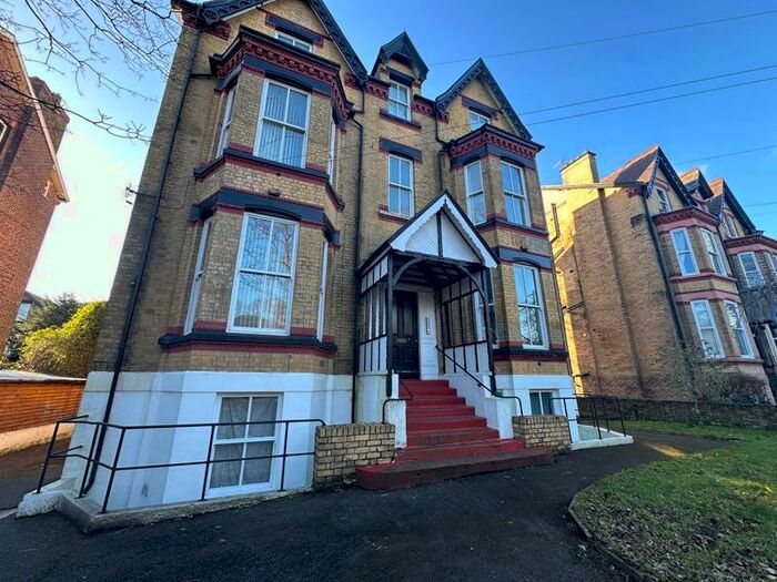 2 Bedroom Flat To Rent In Linnet Lane, Sefton Park, Liverpool, L17