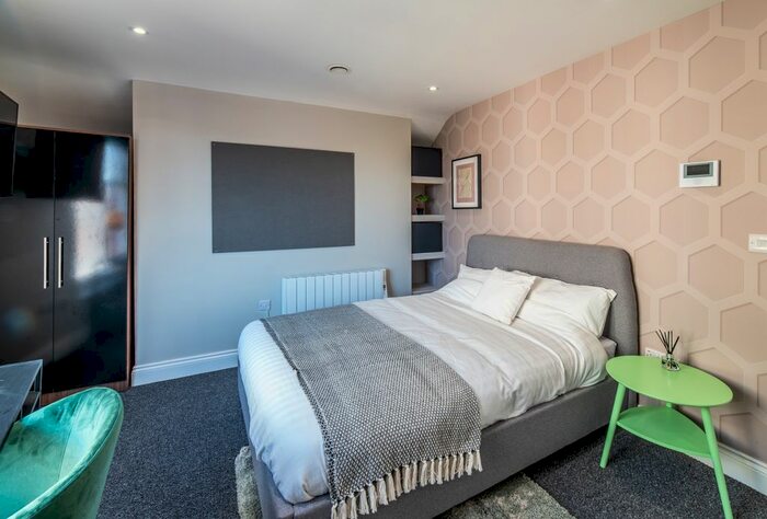 1 Bedroom Flat To Rent In Derby Road, Nottingham, NG1