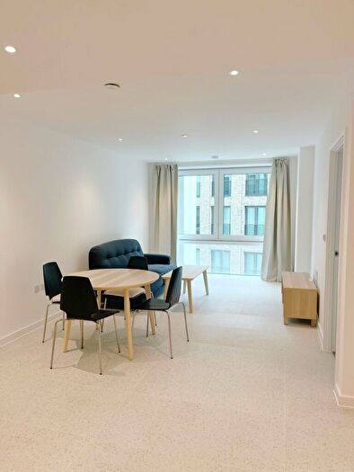 1 Bedroom Flat To Rent In Cendal Crescent London, E1