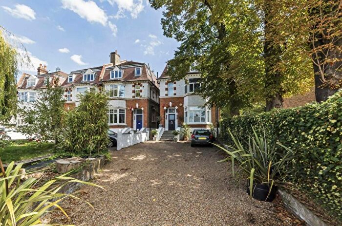 1 Bedroom Flat To Rent In Kings Avenue, Balham, SW12