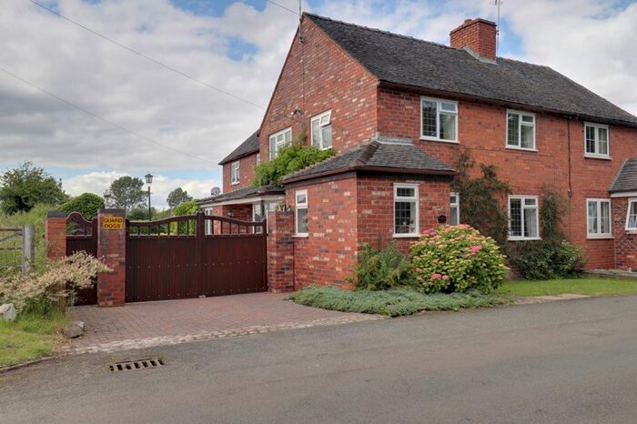 3 Bedroom Semi-Detached House For Sale In Oak Lane, Hatherton, Cannock, WS11