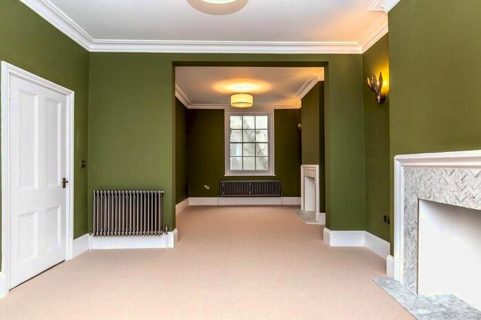 2 Bedroom Terraced House To Rent In Great College Street, Brighton BN2