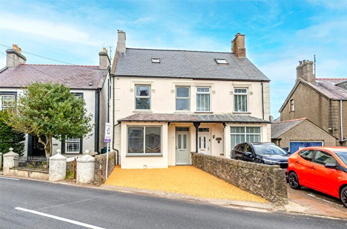 4 Bedroom Semi Detached House For Sale In Lon Uchaf, Morfa Nefyn, Pwllheli, Gwynedd, LL53