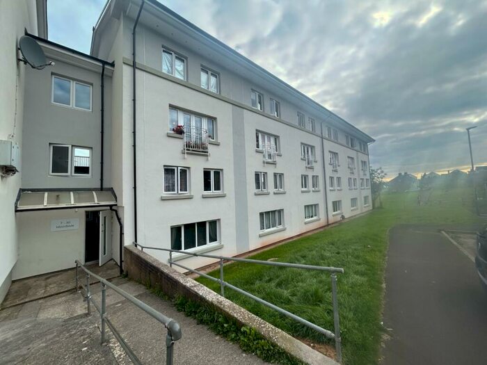 3 Bedroom Maisonette To Rent In Woodside, Midsomer Norton, Radstock, Somerset, BA3