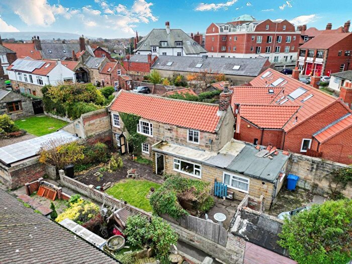 3 Bedroom Cottage For Sale In The Cottage, St.Hilda’S Gardens, YO21