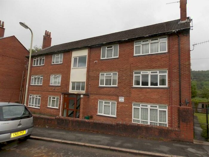 2 Bedroom Apartment To Rent In Warren Close, Rhydyfelin, CF37