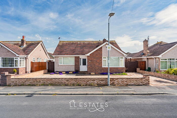 3 Bedroom Detached Bungalow For Sale In Ffordd Nant, Rhuddlan, LL18