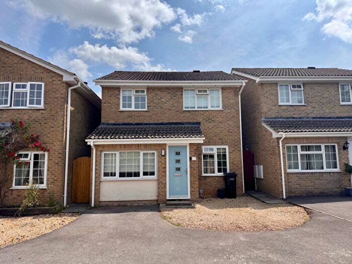 3 Bedroom Detached House For Sale In Cautletts Close, Midsomer Norton, Radstock, BA3
