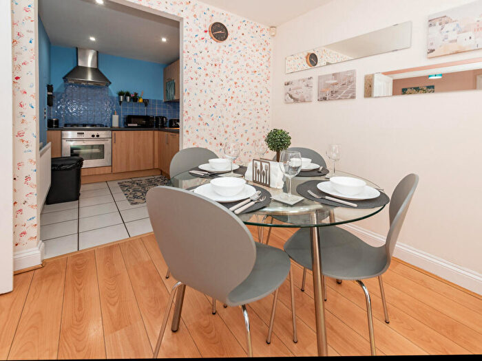 1 Bedroom Apartment To Rent In The Picture House, Reading, RG1