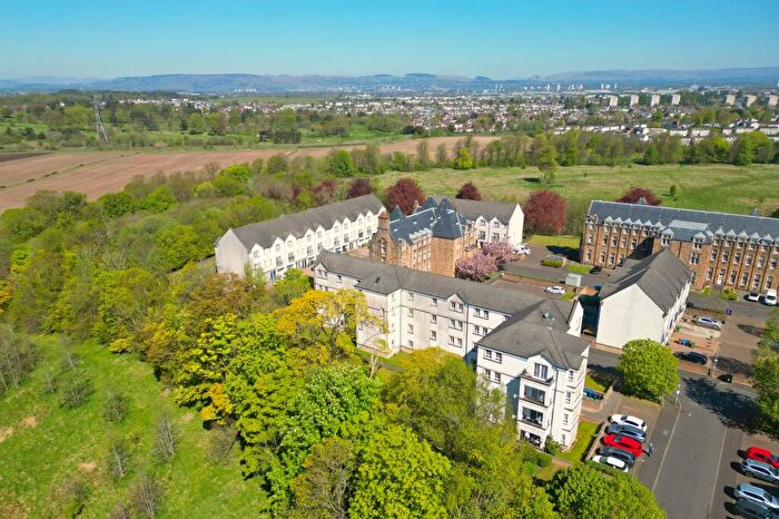 2 Bedroom Flat For Sale In Parklands Oval, Flat /, G53