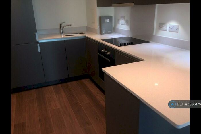 1 Bedroom Flat To Rent In Pinnacle Apartments, Croydon, CR0