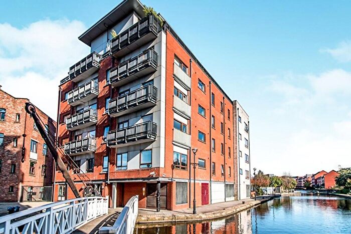 2 Bedroom Apartment For Sale In Ducie Street, Manchester, M1