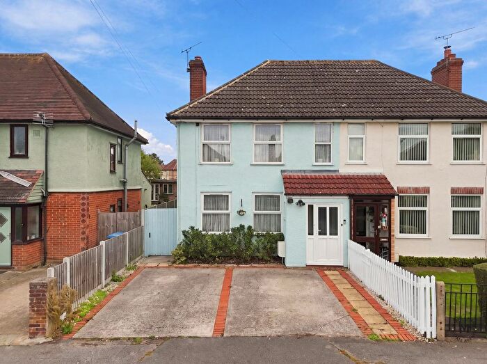 3 Bedroom Semi-Detached House For Sale In Lindbergh Road, Ipswich, IP3