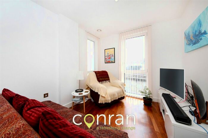 1 Bedroom Flat To Rent In John Donne Way, Greenwich, SE10