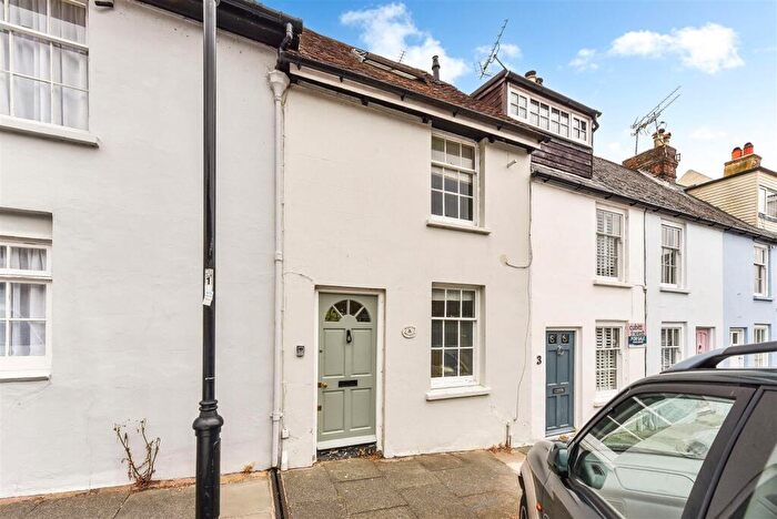 3 Bedroom Terraced House To Rent In Arun Street, Arundel, BN18