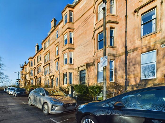 2 Bedroom Flat To Rent In Kelvinside Terrace South, G20