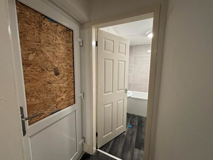 2 Bedroom Terraced House For Sale In Bond Street, Stoke-on-Trent, ST6