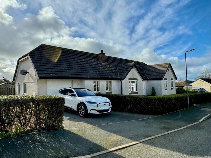 3 Bedroom Bungalow For Sale In Tan Y Felin, Rhydwyn, LL65