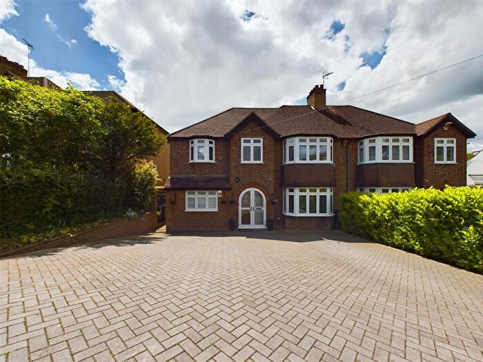 5 Bedroom Semi Detached House For Sale In Marlpit Lane, Coulsdon, CR5