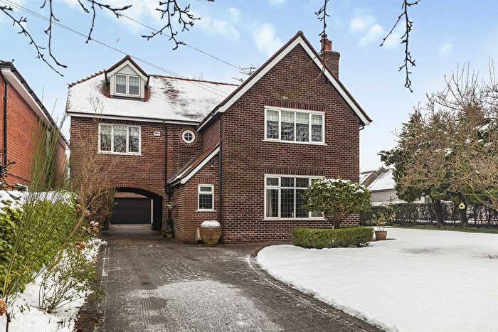 4 Bedroom Detached House For Sale In West Lane, Lymm, WA13