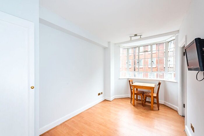 Studio For Sale In Sloane Avenue, Chelsea, London, SW3