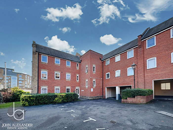 2 Bedroom Apartment For Sale In Meachen Road, Colchester, CO2