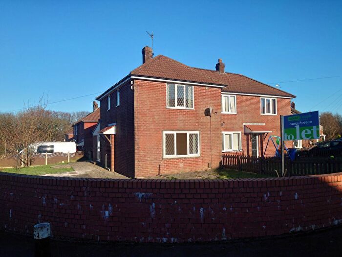 2 Bedroom Semi-Detached House To Rent In Oxford Avenue, Clayton Le Moors Accrington, BB5
