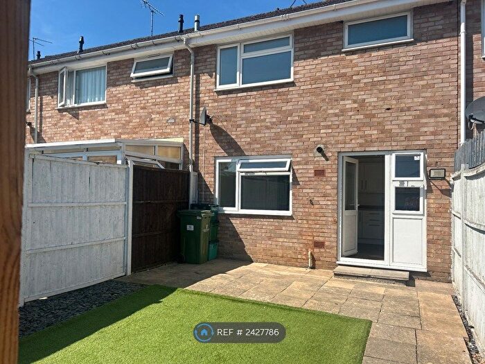 3 Bedroom Terraced House To Rent In Linwell Close, Cheltenham, GL50