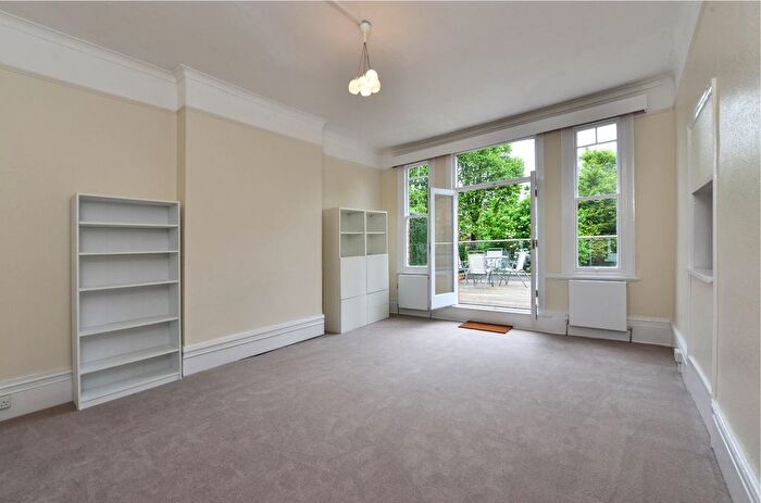 1 Bedroom Flat To Rent In Priory Road, South Hampstead, London, NW6