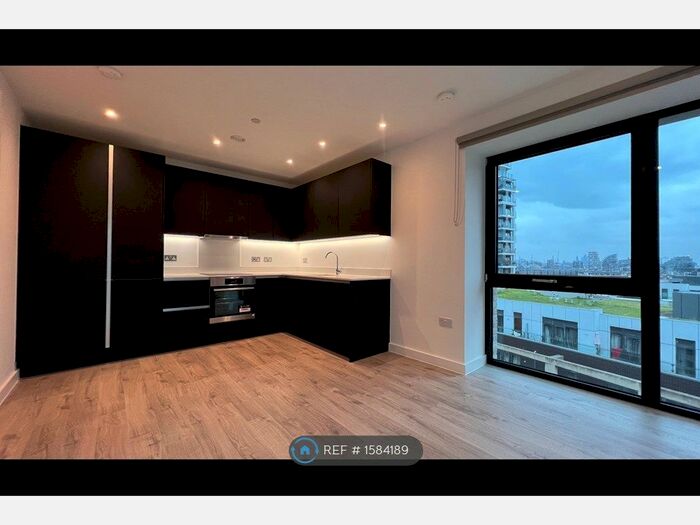 2 Bedroom Flat To Rent In Osiers Road, London, SW18