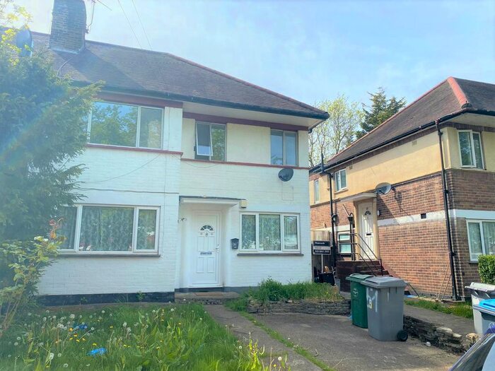2 Bedroom Maisonette To Rent In Milford Gardens, Wembley, HA0