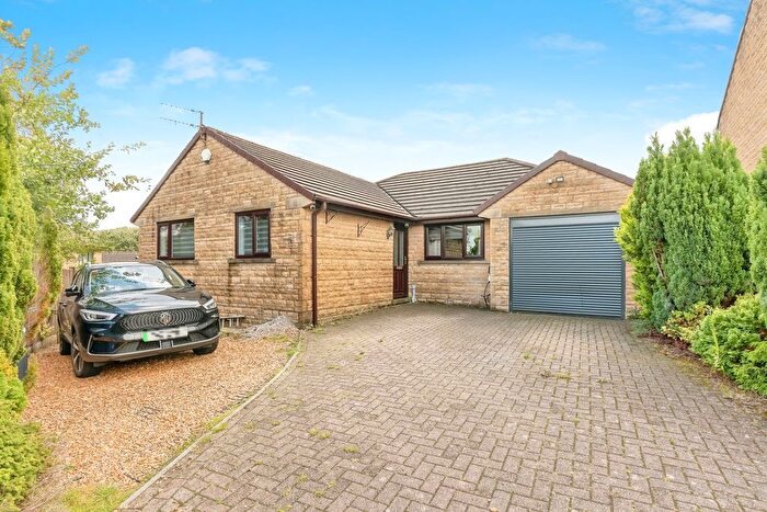 3 Bedroom Bungalow For Sale In Stainton Drive, Burnley, Lancashire, BB12