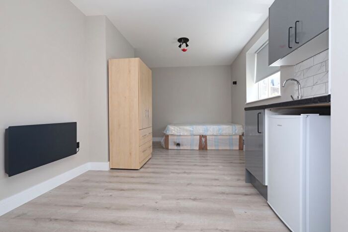 Studio To Rent In Hilldene Avenue, Romford, RM3