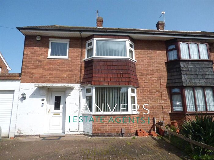 3 Bedroom Semi Detached House To Rent In Saltcoates Avenue, Leicester, LE4