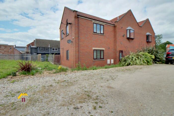 1 Bedroom Flat To Rent In Church Street, Thorne, DN8